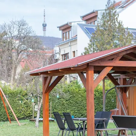 Apartment City Inn Pecs Апартаменты *