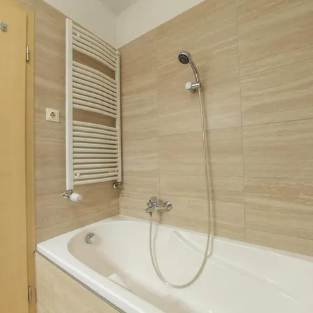 Апартаменты Apartment City Inn Pecs Печ